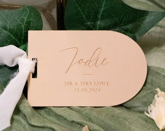 Acrylic Wedding Guest Names, Personalised Guest Place Names - Beige Matt Acrylic or Wood - Engraved Names - Arch, Round, Heart