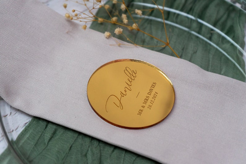 Mirror Acrylic Guest Names, Personalised Wedding Guest Place Names Gold, Silver, Rose Gold Luxury Engraved Names Arch, Round, Heart image 2