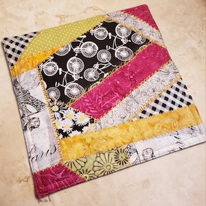 Crazy Patch Quilt Fabric Hot Pad/Trivet-Paris n&#39; Bicycles