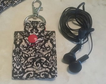 Earbud Pouch/Earbud Case-Black n' Cream Paisley