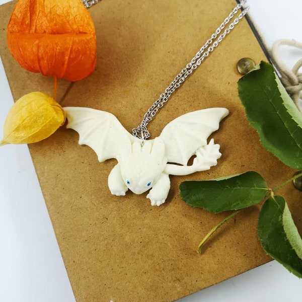 Collier : Dragon fimo kawaii phosphorescent