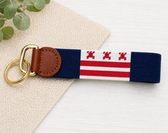 Porte-clés numérique DC Flag, motif brodé