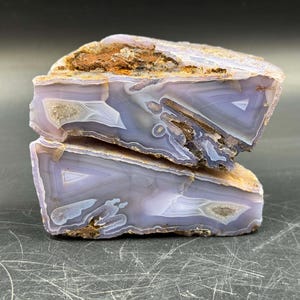 Holley Blue agate split and polished