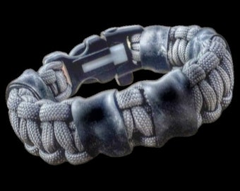 Scout Slimline: Minimalist's Paracord Bracelet for Survival Essentials - Fire, Water, Food, Shelter.