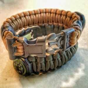 The Escape Evade Pathfinder: Military & Tactical Strap w/ SERE kit, Compass, Kevlar Saw, Cuff Key. image 5