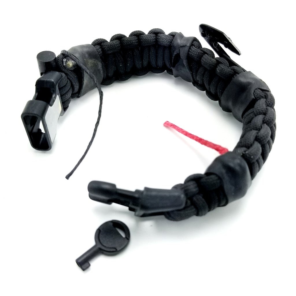 The SERE Sidekick Tactical Survival Paracord Bracelet to Evade, Resist &  Escape. -  Canada