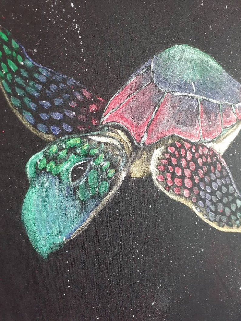 Put it right in front when your heart belongs to the mysterious Sea Turtle! Don/'t wear your heart on your sleeve