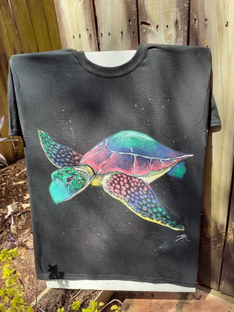 Put it right in front when your heart belongs to the mysterious Sea Turtle! Don/'t wear your heart on your sleeve