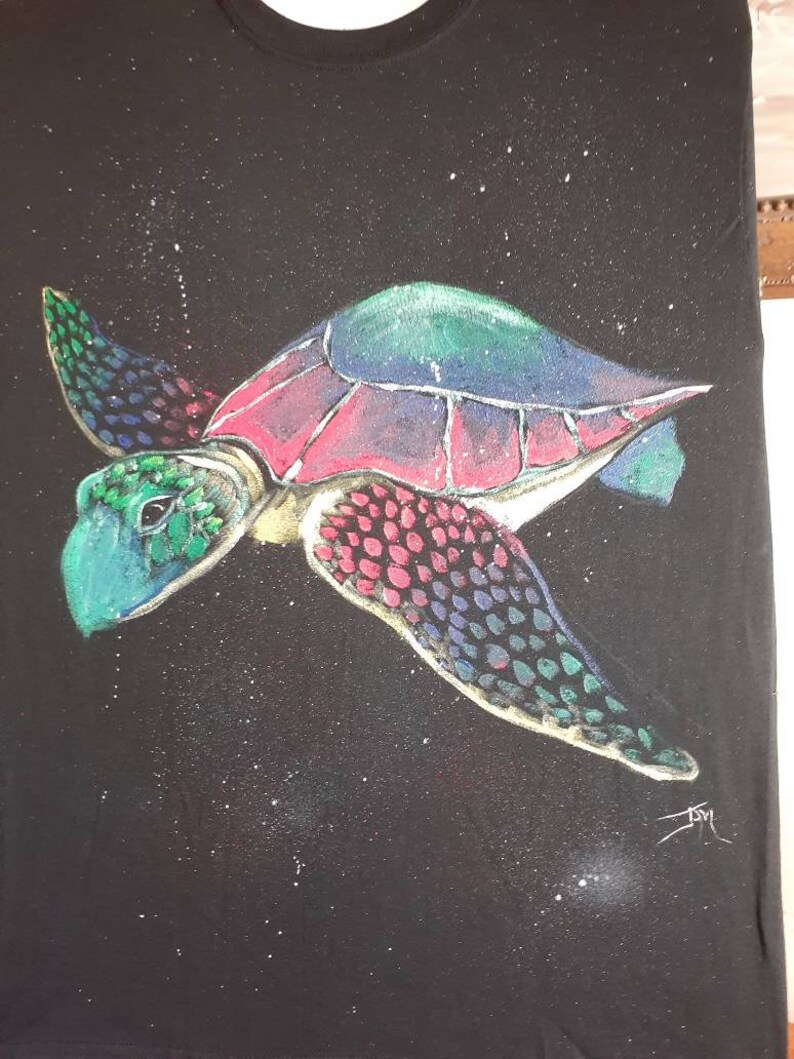 Put it right in front when your heart belongs to the mysterious Sea Turtle! Don/'t wear your heart on your sleeve