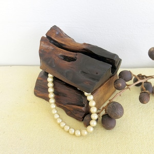 Boîte en bois marron, boîte à bijoux, boîte en bois rustique, bois flotté, boîte de rangement, boîte antique, boîte décorative, boîte à cartes, boîte en bois récupéré.