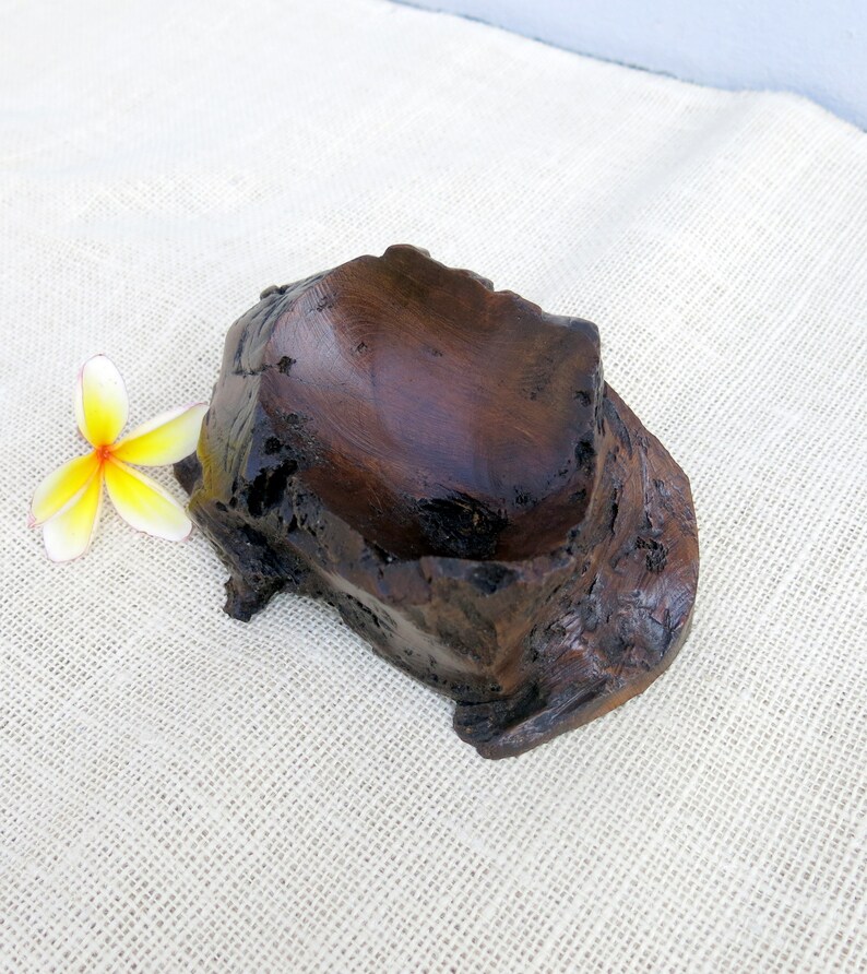 Wooden Bowl, Jewelry Bowl, Wooden Soap Dish, Driftwood Bowl, Antique Bowl, Carved Bowl, Rustic Wooden Bowl, Decorative Bowl, One of a kind. image 2