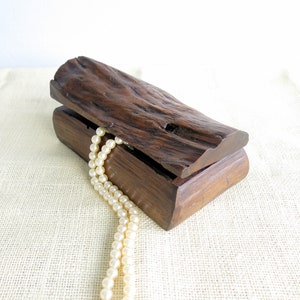 Wooden Box with Lid, Brown Wooden Box, Jewelry Box, Rustic Wooden Box, Driftwood, Antique Box, Unique Box, Reclaimed Wood Box, Natural Wood.
