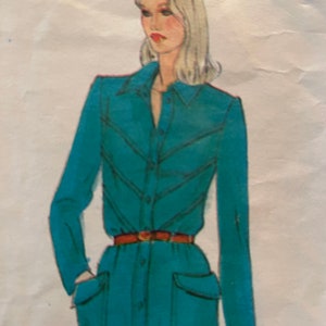 Chic Vintage 1970&#39;s Shirtdress by Belinda Bellville---Vogue 2318---Size 10  Bust 32 1/2