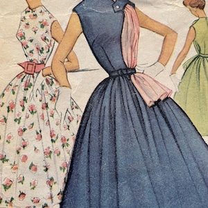 Vintage 1950&#39;s Sleeveless Dress With Optional Tab For Scarf Placement---McCalls 8954---Size 11  Bust 29