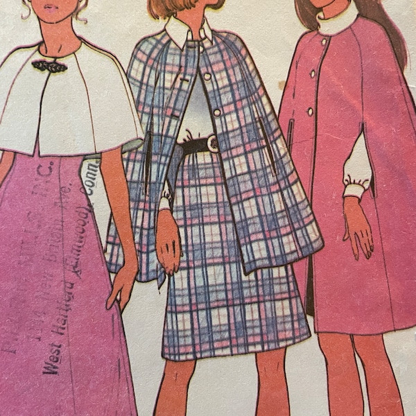 motif cape vintage des années 1970 en trois longueurs et jupe trapèze --- McCalls 3542 --- Taille petit buste 31 1/2 à 32 1/2 non coupé