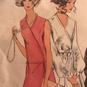 A-Line Wrap Dress in Three Lengths, Wrapped tunic and Pants Pattern---Vogue 2447---Size 12  Bust 34