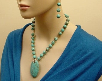 Turquoise & Sterling Silver Pendant Necklace - Green Turquoise Beaded Necklace - Hand Made in USA
