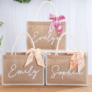 Personalized Tote Bag, Customized Jute Bag, Beach Wedding, Burlap Tote, Bridesmaid Proposal, Welcome Bag, Bridesmaid Custom Name Burlap Bag