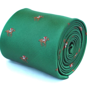 Cravate vert foncé avec motif courses de chevaux et motif floral emblématique à l&#39;arrière par Frederick Thomas FT1925