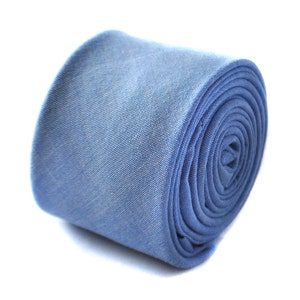light blue skinny cotton style textured tie by Frederick Thomas FT1810