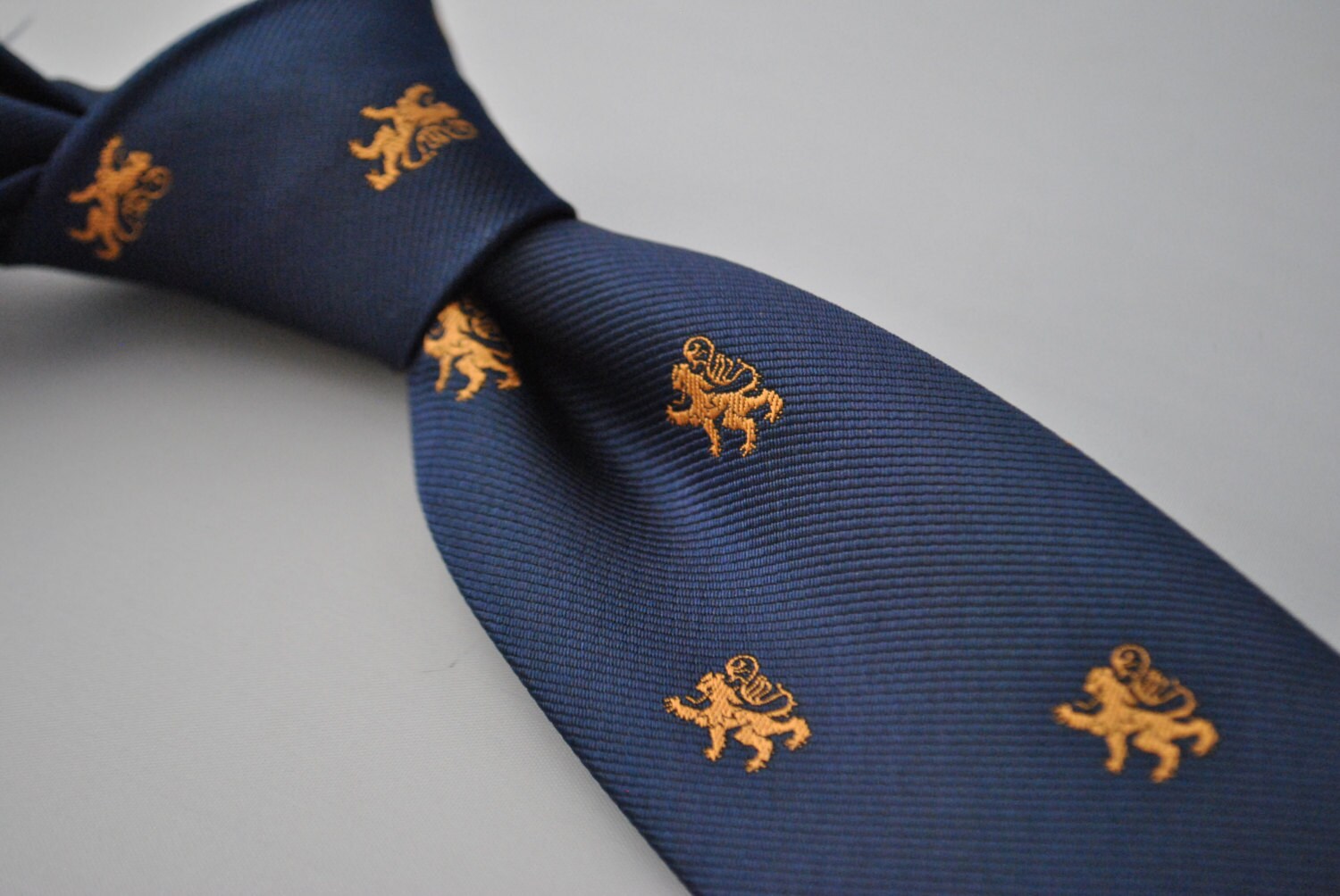 Frederick Thomas Designer Mens Tie Dark Navy Blue Embroidered Tortoise & Hare 