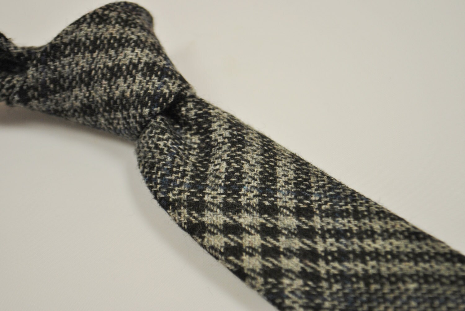 Grey 100% Wool Tweed Tie With Subtle Blue Stripe by Frederick - Etsy UK