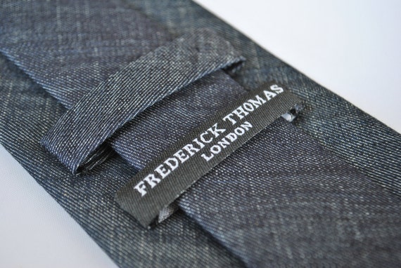 Frederick Thomas mens tie in plain navy blue linen FT2040
