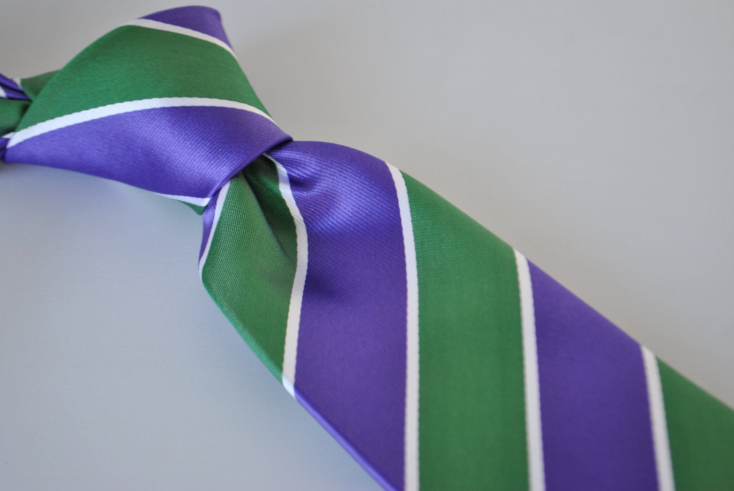Cravatta Elegante Uomo Cravatta Stretta TigerTie - Viola Porpora Con Strisce Nero Bianco, Lunghezza 150cm Cravatta Elegante Viola Porpora - Foto 13