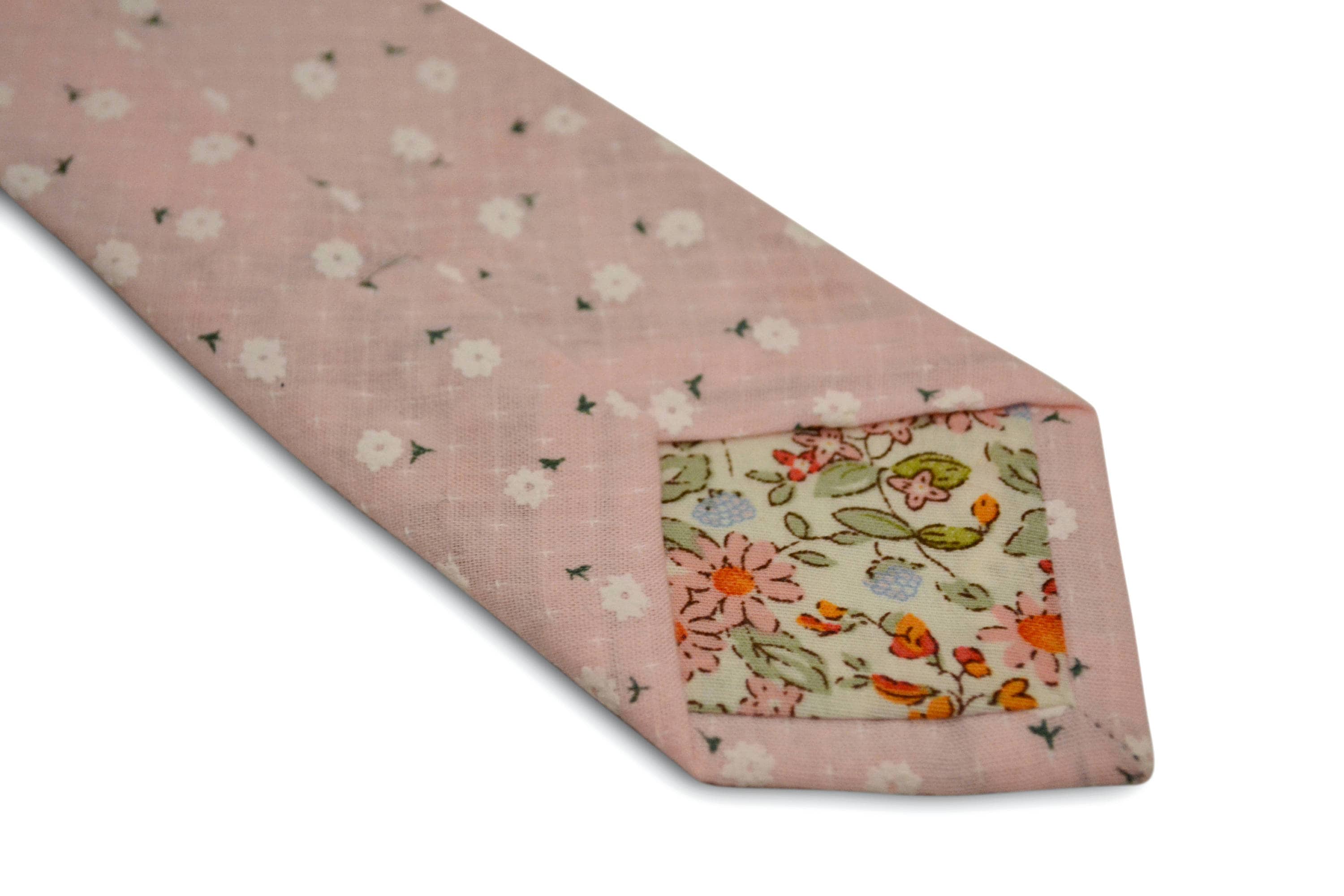 pale blush tie