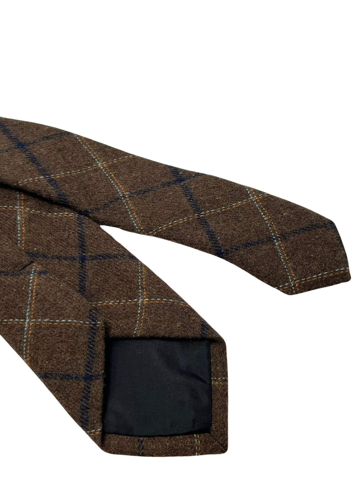 Cravatta In Lana Tweed Marrone Frederick Thomas – Fantasia Scacchi Blu, Stile Country