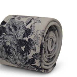 light baby blue cotton tie with navy blue floral stencil print design by Frederick Thomas FT3535