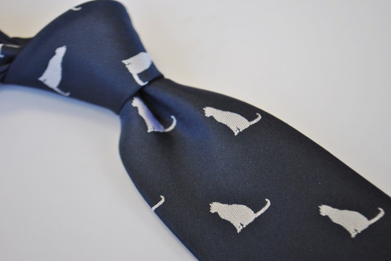 navy blue tie with cat outline by Frederick Thomas FT2134 image 4