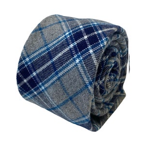 Frederick Thomas mens pale light grey & blue check tweed style mens 100% cotton tie