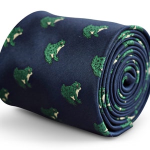 navy tie with green frog embroidered design with signature floral design to the rear by Frederick Thomas FT3260