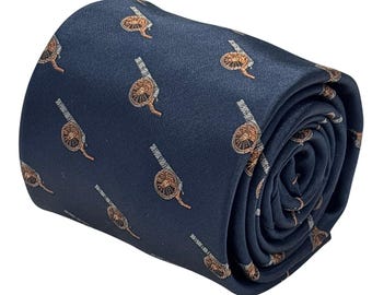 Corbata azul marino oscuro con diseño de artilleros de cañones de Frederick Thomas