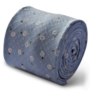 Frederick Thomas 100% cotton tie in light pale blue with floral design  FT3367