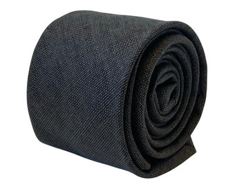 Corbata de lino para hombre Frederick Thomas, ancho clásico, color gris topo oscuro, gris ahumado y marrón.