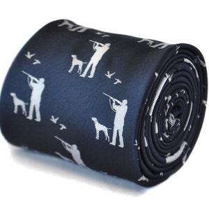 navy blue tie with shooting hunter embroidered design with signature floral design to the rear by Frederick Thomas FT2098