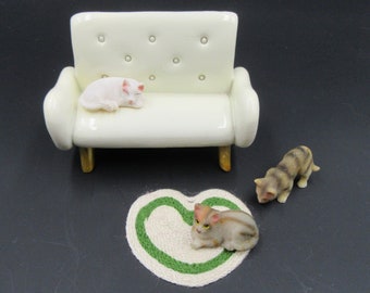 Miniature Cat, Mini Cat Sculpture, Cat Sleeping Playing