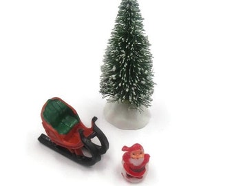 LOGOFUN Mini Christmas Sleigh Decor (10 Pack) | 7cm Plastic Santa Sled Ornaments For Table, Desktop, Xmas Village Display