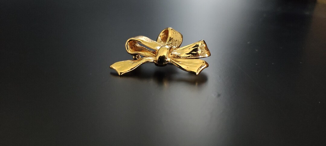 Ysl Ribbon Yves Saint Laurent - Vintage 1980s Gold-tone Metal Bow/ribbon Brooch - Etsy