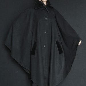 TED LAPIDUS black wool cape vintage 80s size 38/40FR image 2