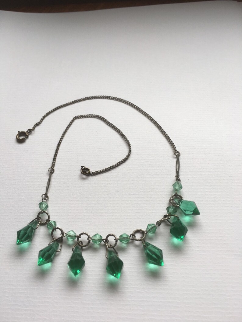 Silver Tone 1930s Costume Jewelry Vintage Art Deco Emerald Green Glass Bib Necklace