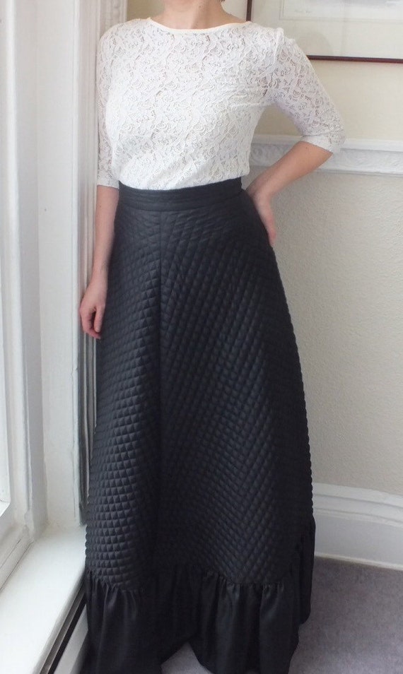 Vintage Black Quilted Maxi Skirt - Long A-line S