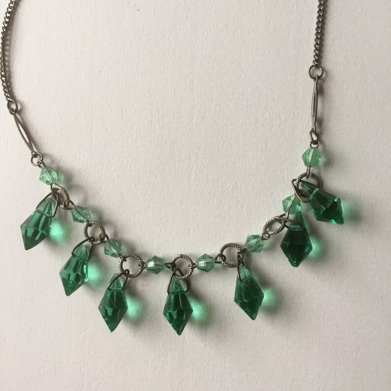 Silver Tone 1930s Costume Jewelry Vintage Art Deco Emerald Green Glass Bib Necklace