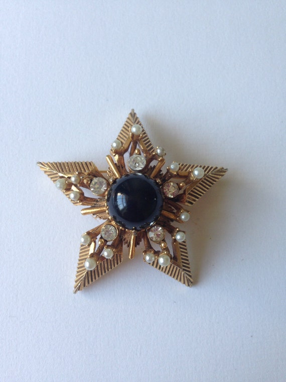 Stunning Vintage Star Brooch - Signed Florenza Go