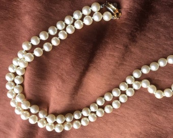 Collana vintage con perle finte - Collana di gioielli anni '80 con chiusura a fiore color oro,