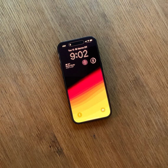 Bộ sưu tập hình nền iPhone 14 Pro Max độc đáo chắc chắn sẽ khiến bạn phấn khích và hào hứng. Với rất nhiều biến thể về màu sắc và thiết kế, bạn sẽ tìm thấy điều gì đó phù hợp với cá tính và sở thích của mình. Sử dụng những bức hình nền này để trang trí cho chiếc điện thoại đẹp nhất!