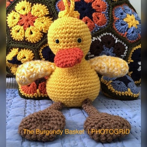 DUCKLING, Crochet DUCK *PATTERN Only* PDf Instant Download, Digital Download, Crochet Baby Duck, Amigurumi, Nursery Decor, Farm Animal