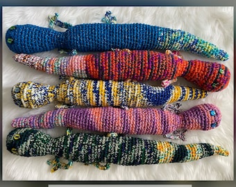 Patrón de lagarto de crochet: Juguete de desecho (Descarga PDF)